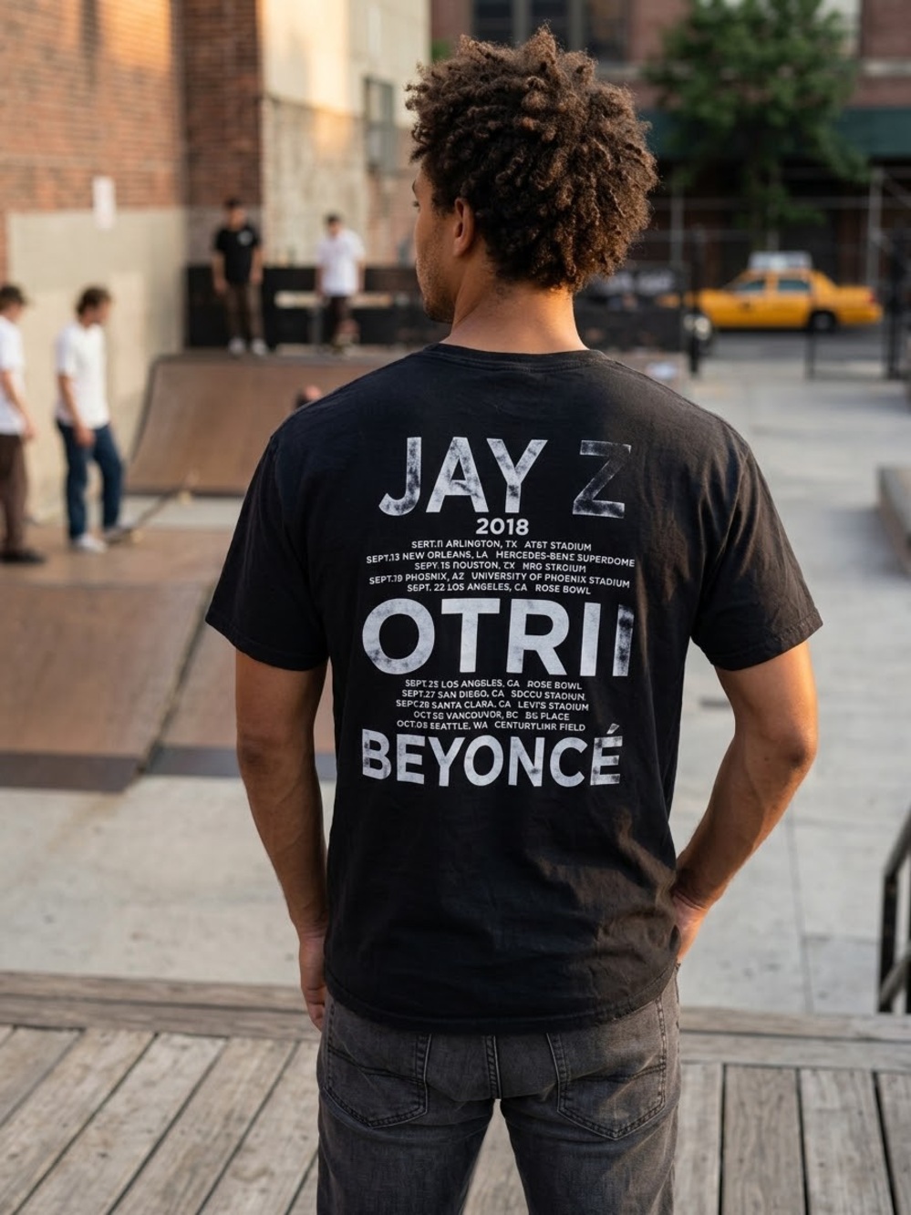 Fruit of the Loom Black Jay Z OTRII Beyoncé Graphic Tee - Unisex